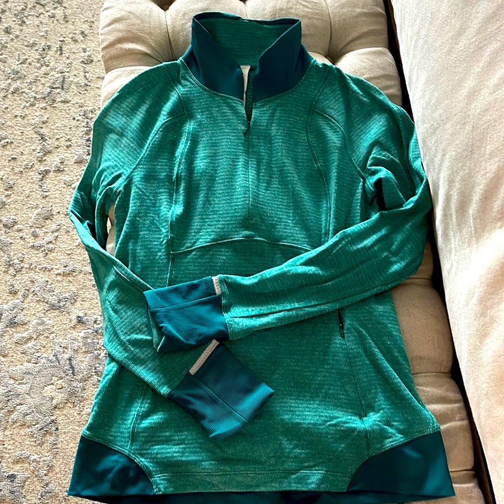 Lulu 1/2 zip - size 8